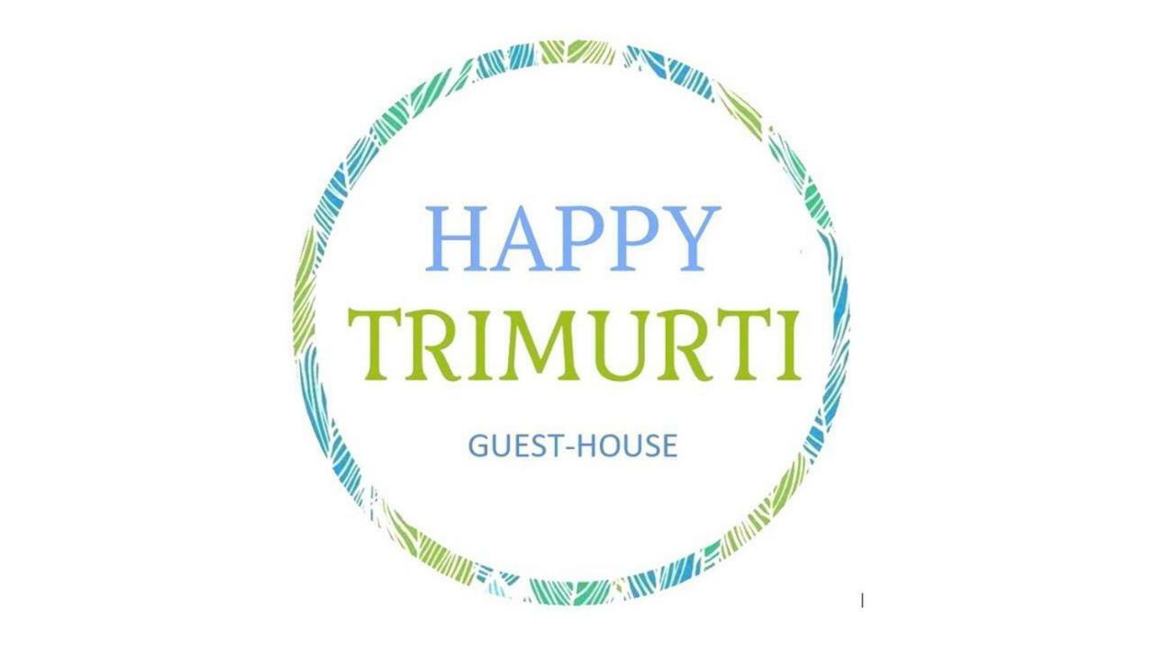 Happy Trimurti Hotell Cogolin Exteriör bild
